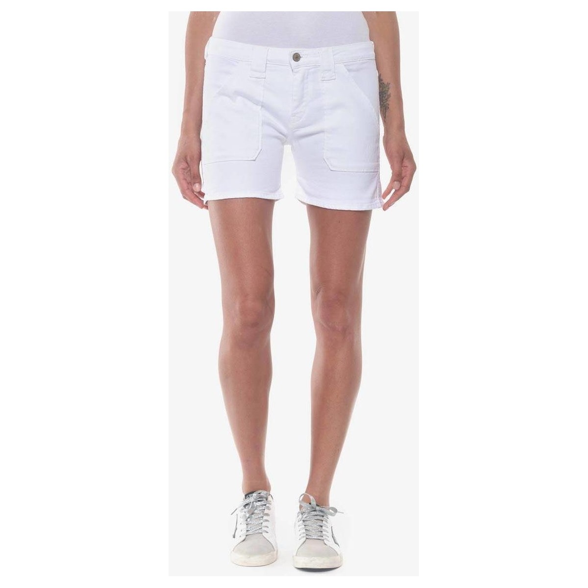 Textiel Dames Korte broeken / Bermuda's Le Temps des Cerises Short van jeans OLSEN2 Wit