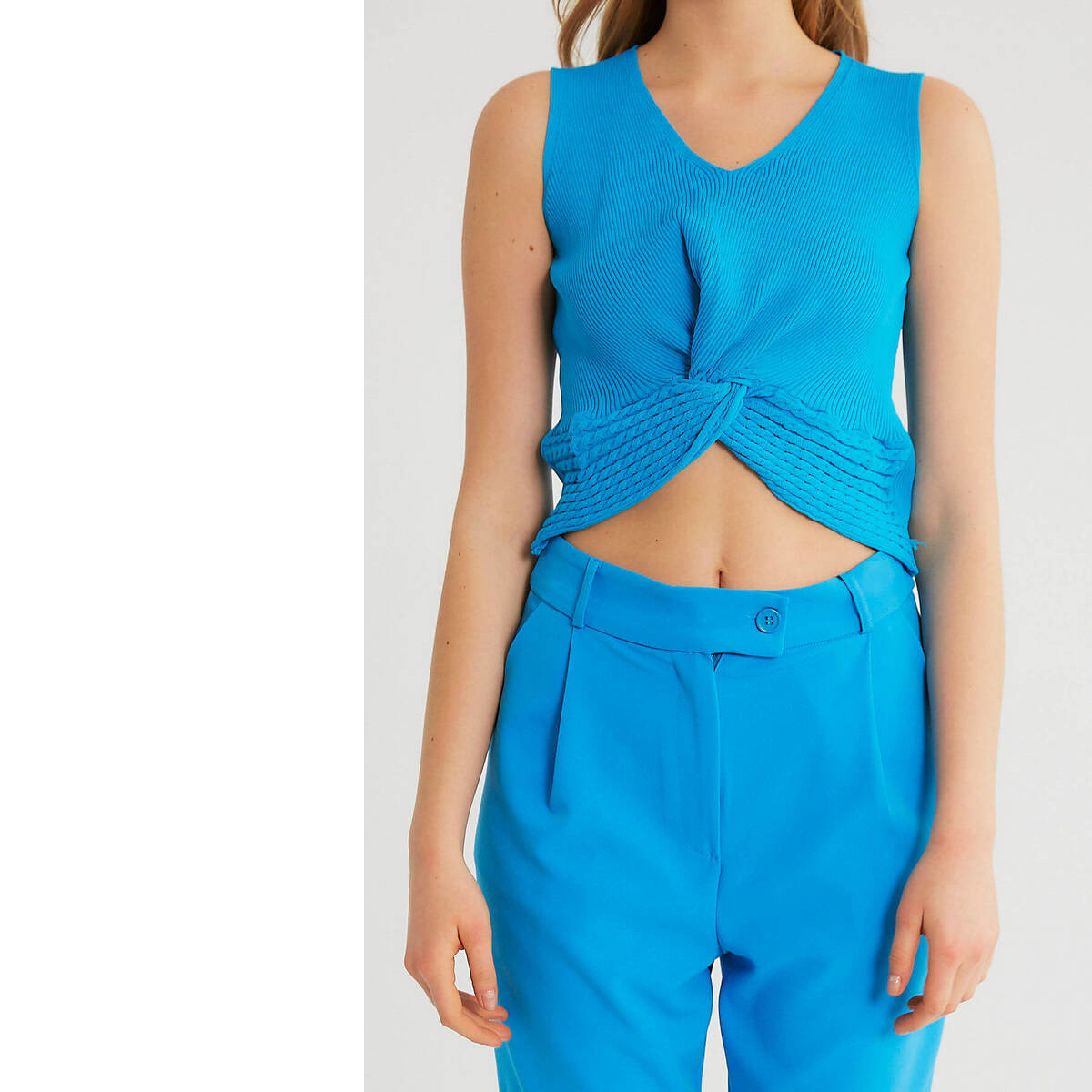 Textiel Dames Tops / Blousjes Robin-Collection Elastische Ribstof Top T Blauw