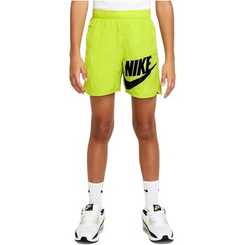Textiel Jongens Trainingsbroeken Nike PANTALON CORTO NIO  SPORTSWEAR DO6582 Groen