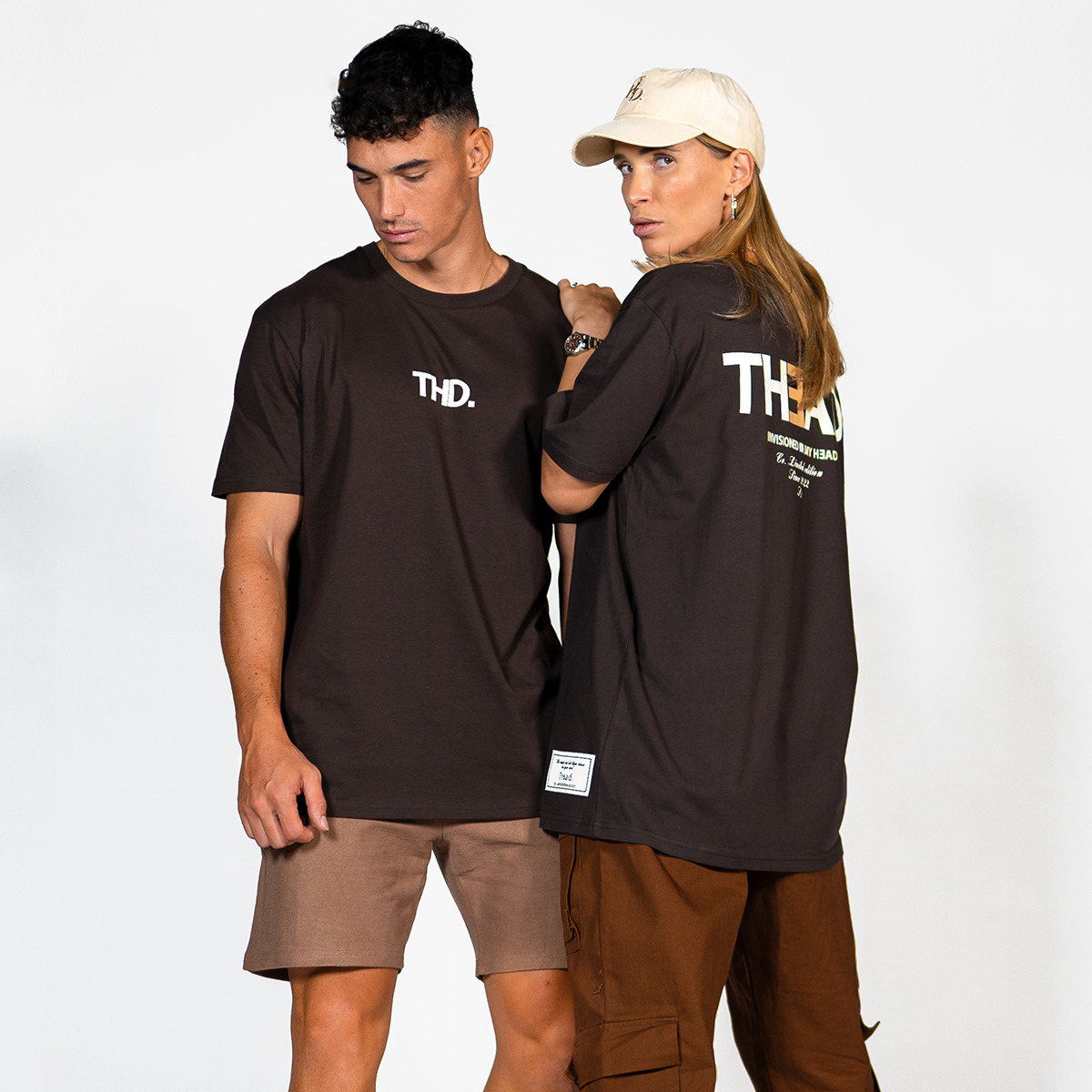 Textiel T-shirts korte mouwen THEAD. DUBAI T-SHIRT Brown