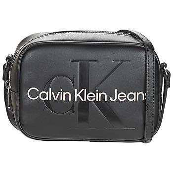 Tassen Dames Schoudertassen met riem Calvin Klein Jeans SCULPTED CAMERA BAG18 MONO Zwart
