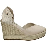 Schoenen Dames Sandalen / Open schoenen Corina M3360 Beige