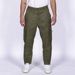 Textiel Heren Broeken / Pantalons Scotch & Soda Sporty Cargo Pant Groen