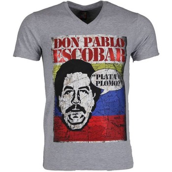 Textiel Heren T-shirts korte mouwen Local Fanatic Don Pablo Escobar Grijs