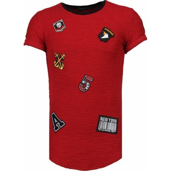 Textiel Heren T-shirts korte mouwen Justing Military Patches Rood
